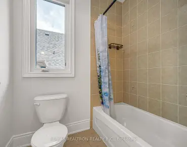 7 Albion Clse Thornhill, Markham 4 beds 5 baths 3 garage $4.595M