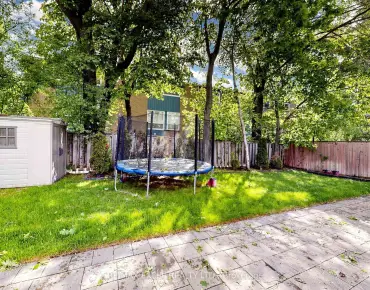 
7 Hagerman Blvd <a href='https://luckyalan.com/community.php?community=Markham:Unionville'>Unionville, Markham</a> 4 beds 4 baths 2 garage $1.899M