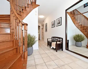 43 Ivy Glen Dr <a href='https://luckyalan.com/community.php?community=Vaughan:Patterson'>Patterson, Vaughan</a> 5 beds 4 baths 2 garage $1.7M
