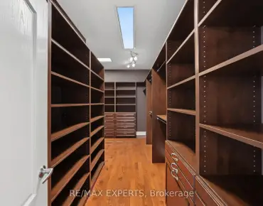 44 Wildberry Cres <a href='https://luckyalan.com/community.php?community=Vaughan:Vellore Village'>Vellore Village, Vaughan</a> 3 beds 3 baths 1 garage $1.095M