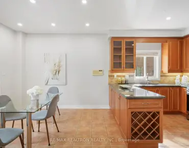 91 Gateway Dr Bayview Wellington, Aurora 4 beds 4 baths 2 garage $1.39M