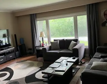 
190 Bantry Ave <a href='https://luckyalan.com/community.php?community=Richmond Hill:Langstaff'>Langstaff, Richmond Hill</a> 3 beds 4 baths 1 garage $899.88K