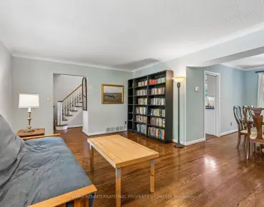 34 Loweswater Ave <a href='https://luckyalan.com/community.php?community=Markham:Unionville'>Unionville, Markham</a> 4 beds 10 baths 2 garage $1.6M