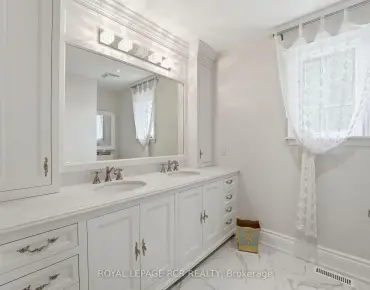 214 Lancaster Ave Bristol-London, Newmarket 3 beds 3 baths 2 garage $998.8K