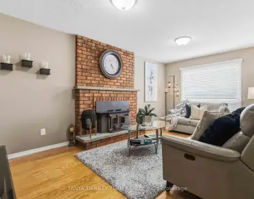 
60 Cairns Dr Raymerville, Markham 4 beds 4 baths 2 garage $1.4M
