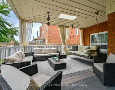 
198 Romfield Crct <a href='https://luckyalan.com/community.php?community=Markham:Royal Orchard'>Royal Orchard, Markham</a> 4 beds 4 baths 2 garage $1.698M