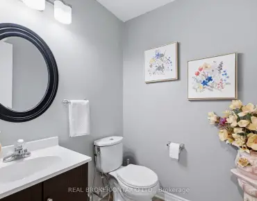 22 October Ln Aurora Grove, Aurora 3 beds 3 baths 1 garage $899.99K
