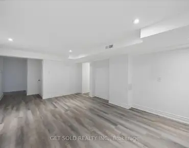 57 Levellands Cres <a href='https://luckyalan.com/community.php?community=Richmond Hill:Langstaff'>Langstaff, Richmond Hill</a> 4 beds 4 baths 1 garage $1.355M