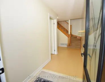 42 RYLER Way Cedarwood, Markham 4 beds 5 baths 1 garage $1.235M