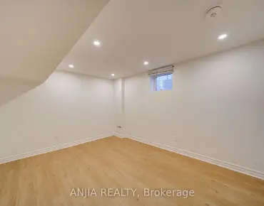 113 Mumbai Dr <a href='https://luckyalan.com/community.php?community=Markham:Middlefield'>Middlefield, Markham</a> 3 beds 4 baths 2 garage $1.098M