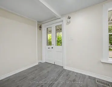 
82 Lund St <a href='https://luckyalan.com/community.php?community=Richmond Hill:North Richvale'>North Richvale, Richmond Hill</a> 3 beds 3 baths 1 garage $899K