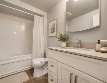 
23 Montgomery Crt <a href='https://luckyalan.com/community.php?community=Markham:Buttonville'>Buttonville, Markham</a> 4 beds 5 baths 2 garage $1.688M
