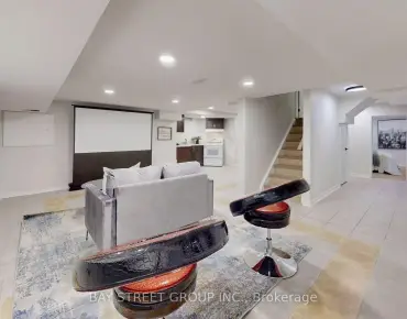 62 Holst Ave Berczy, Markham 4 beds 5 baths 2 garage $1.788M