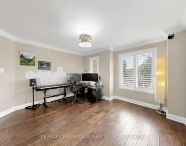 22 Bartlett Rd Cachet, Markham 4 beds 5 baths 2 garage $1.49M