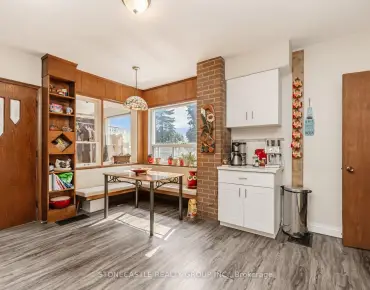 472 Brownridge Dr <a href='https://luckyalan.com/community.php?community=Vaughan:Brownridge'>Brownridge, Vaughan</a> 3 beds 4 baths 1 garage $998K