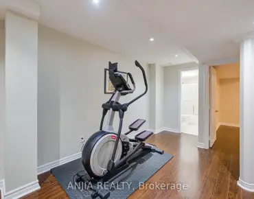 66 Page Cres <a href='https://luckyalan.com/community.php?community=Markham:Milliken Mills East'>Milliken Mills East, Markham</a> 4 beds 4 baths 2 garage $1.28M