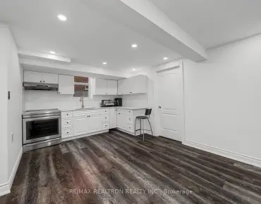 33 Southgate Cres <a href='https://luckyalan.com/community_CN.php?community=Richmond Hill:Doncrest'>Doncrest, Richmond Hill</a> 4 beds 4 baths 2 garage $1.5M