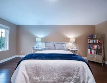 412 Reeves Way Blvd Stouffville, Whitchurch-Stouffville 3 beds 3 baths 1 garage $749K