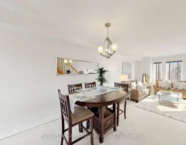 
198 Romfield Crct <a href='https://luckyalan.com/community.php?community=Markham:Royal Orchard'>Royal Orchard, Markham</a> 4 beds 4 baths 2 garage $1.698M
