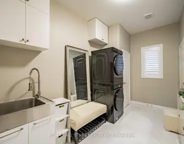 411 Hoover Park Dr Stouffville, Whitchurch-Stouffville 4 beds 5 baths 2 garage $1.5M