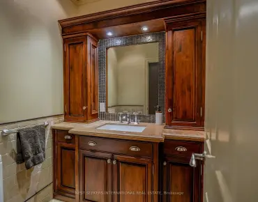 9 Aidan Dr <a href='https://luckyalan.com/community.php?community=Vaughan:Vellore Village'>Vellore Village, Vaughan</a> 4 beds 3 baths 1 garage $1.5M