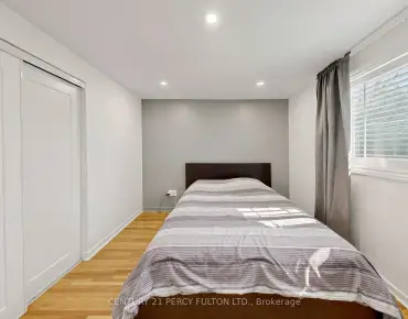 10 Devins Dr Aurora Heights, Aurora 3 beds 2 baths 1 garage $995K