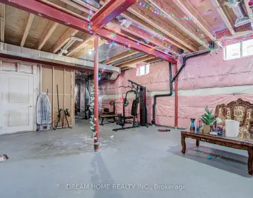 215 Grandview Ave <a href='https://luckyalan.com/community.php?community=Markham:Grandview'>Grandview, Markham</a> 3 beds 3 baths 2 garage $1.599M