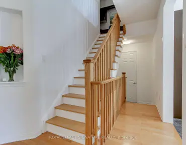 
45 Mae Brooks Dr Woodland Hill, Newmarket 3 beds 4 baths 2 garage $1.18M
