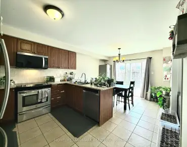 350 Gilpin Dr Woodland Hill, Newmarket 4 beds 3 baths 1 garage $865K