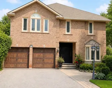 
33 Marevan Pl <a href='https://luckyalan.com/community.php?community=Vaughan:East Woodbridge'>East Woodbridge, Vaughan</a> 4 beds 4 baths 2 garage $1.4M