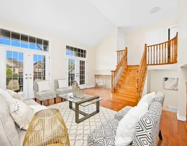 303 BABE'S Way Ballantrae, Whitchurch-Stouffville 2 beds 3 baths 2 garage $1.899M