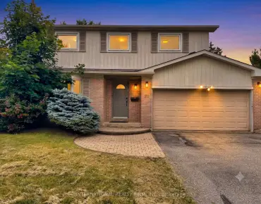 
1 Lourakis St Jefferson, Richmond Hill 3 beds 3 baths 1 garage $1.388M