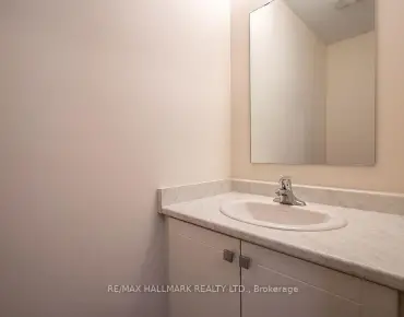 30 Condotti Dr <a href='https://luckyalan.com/community.php?community=Vaughan:West Woodbridge'>West Woodbridge, Vaughan</a> 3 beds 3 baths 1 garage $1.049M