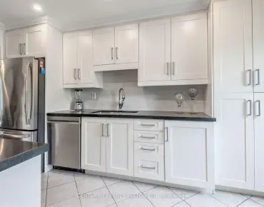 709 Highland Blade Rd Stonehaven-Wyndham, Newmarket 4 beds 4 baths 2 garage $1.899M