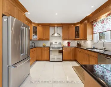 
53 Seguin St <a href='https://luckyalan.com/community.php?community=Richmond Hill:Oak Ridges'>Oak Ridges, Richmond Hill</a> 3 beds 4 baths 1 garage $1.029M