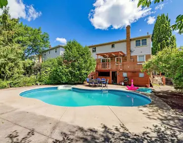 668 McGregor Farm Trl Glenway Estates, Newmarket 4 beds 5 baths 2 garage $1.388M