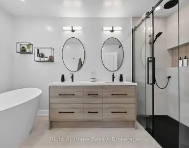 
14 Elphee Ln <a href='https://luckyalan.com/community.php?community=Markham:Cornell'>Cornell, Markham</a> 4 beds 10 baths 2 garage $1.399M
