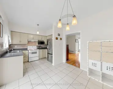 
25 Westmoreland Crt <a href='https://luckyalan.com/community.php?community=Markham:Unionville'>Unionville, Markham</a> 4 beds 4 baths 2 garage $1.358M