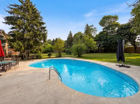 Richmond Hill South Richvale community 225 Carrville Rd For Sale