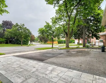 
35 Royal Palm Dr <a href='https://luckyalan.com/community.php?community=Vaughan:Crestwood-Springfarm-Yorkhill'>Crestwood-Springfarm-Yorkhill, Vaughan</a> 4 beds 4 baths 2 garage $1.499M
