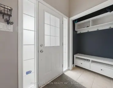 
Sunshine Dr <a href='https://luckyalan.com/community.php?community=Richmond Hill:Observatory'>Observatory, Richmond Hill</a> 3 beds 3 baths 1 garage $739.995K