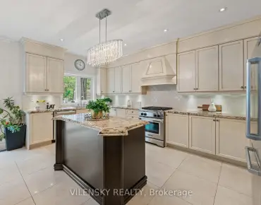 381 St. Joan Of Arc Ave Maple, Vaughan 3 beds 4 baths 2 garage $1.3M