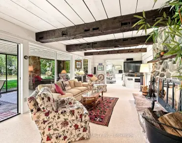 
Drover  Stouffville, Whitchurch-Stouffville 3 beds 4 baths 2 garage $1.08M