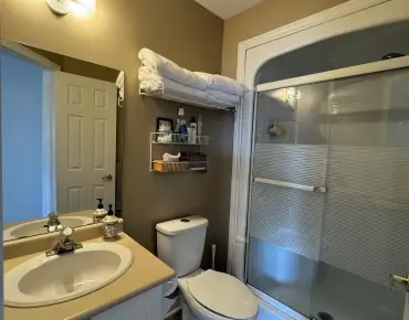 
28 Kincardine St <a href='https://luckyalan.com/community.php?community=Vaughan:Kleinburg'>Kleinburg, Vaughan</a> 3 beds 3 baths 1 garage $1.23M