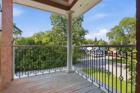Newmarket Bristol-London community 12 Vincent St For Sale