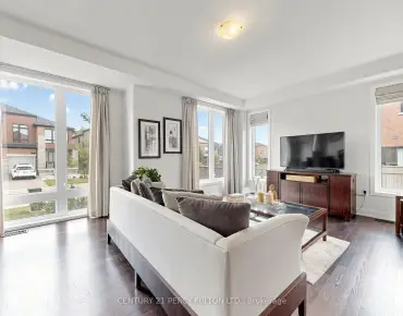 
20 Oak Crt Aurora Village, Aurora  beds  baths  garage $750K