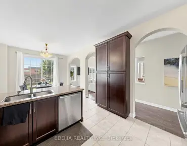 37 Maimonides Crt <a href='https://luckyalan.com/community.php?community=Vaughan:Crestwood-Springfarm-Yorkhill'>Crestwood-Springfarm-Yorkhill, Vaughan</a> 4 beds 4 baths 2 garage $1.899M