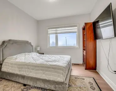 
16 Thames Crt <a href='https://luckyalan.com/community.php?community=Richmond Hill:Doncrest'>Doncrest, Richmond Hill</a> 3 beds 4 baths 1 garage $978K