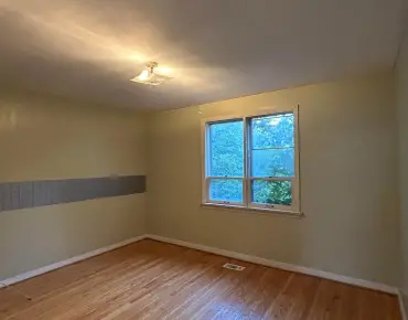 126 Carmela Ave <a href='https://luckyalan.com/community.php?community=Richmond Hill:Oak Ridges'>Oak Ridges, Richmond Hill</a> 3 beds 4 baths 2 garage $1.5M