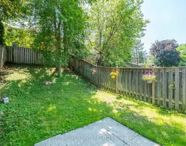 433 Mavrinac Blvd Bayview Northeast, Aurora 5 beds 5 baths 2 garage $1.73M